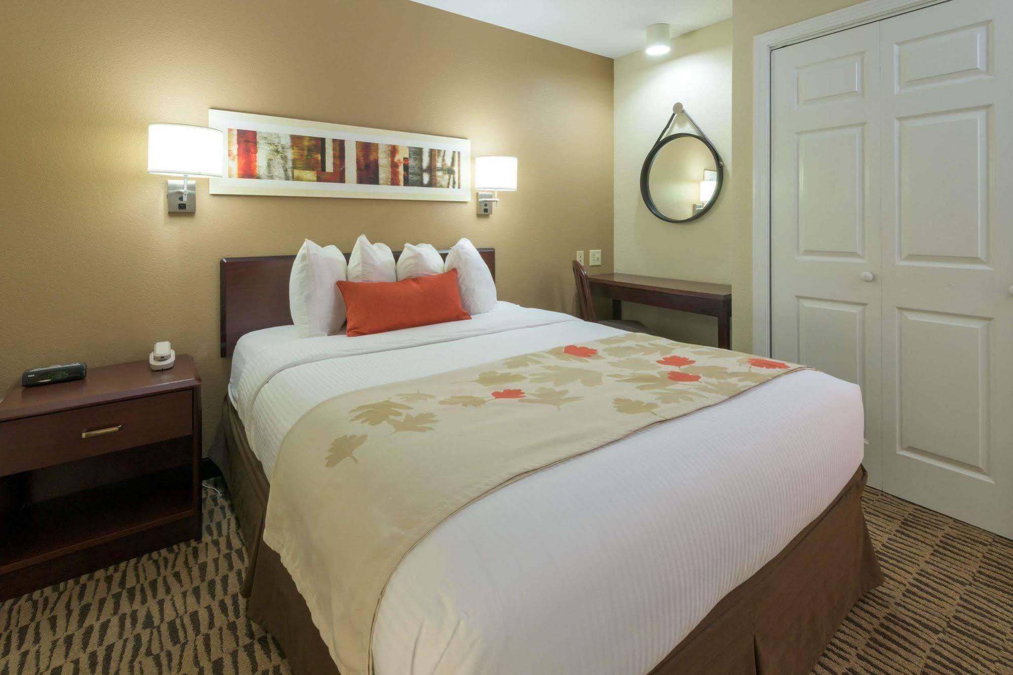 Mainstay Suites Hartford Meriden Eksteriør billede