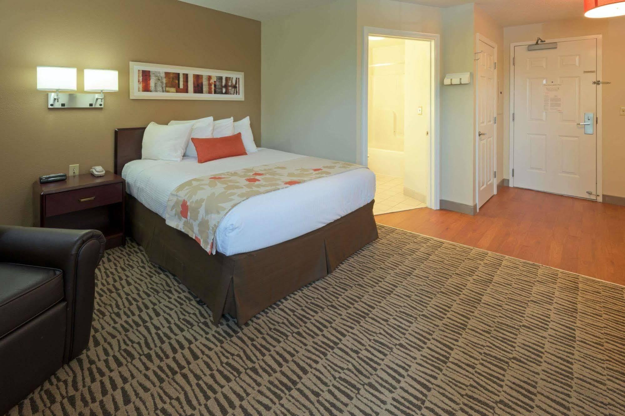 Mainstay Suites Hartford Meriden Eksteriør billede