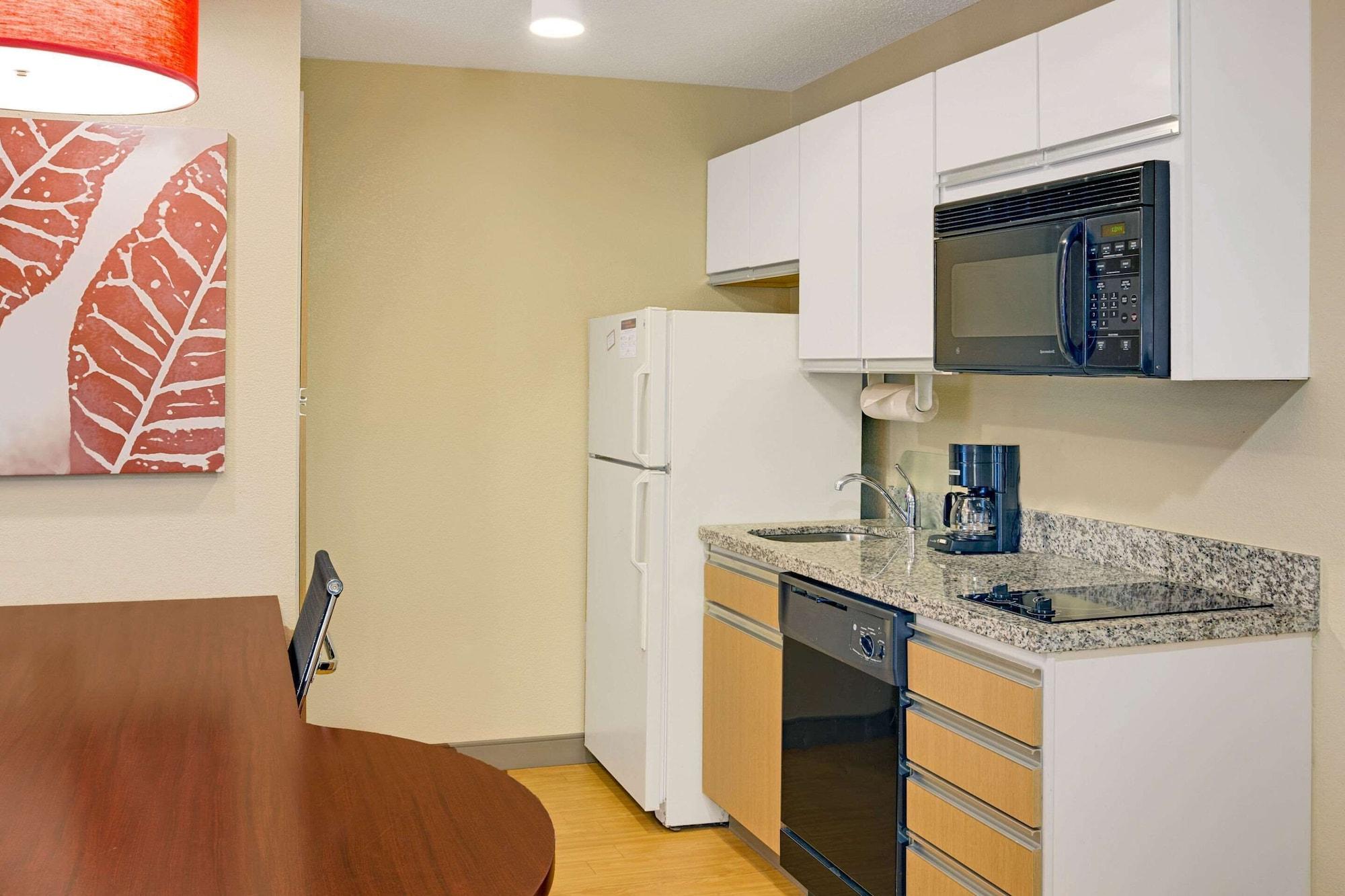 Mainstay Suites Hartford Meriden Eksteriør billede